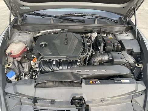 Used 2023 Hyundai Sonata SE w/ Preferred Accessory Package image 27