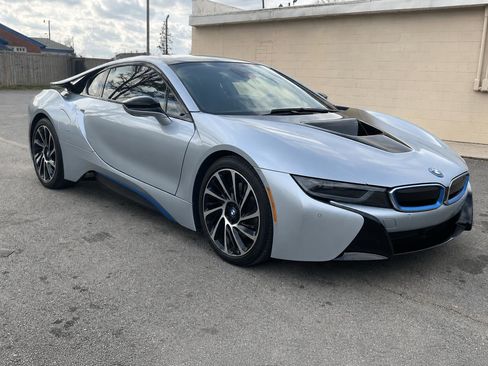 Used 2014 BMW i8 AWD/4WD image 2
