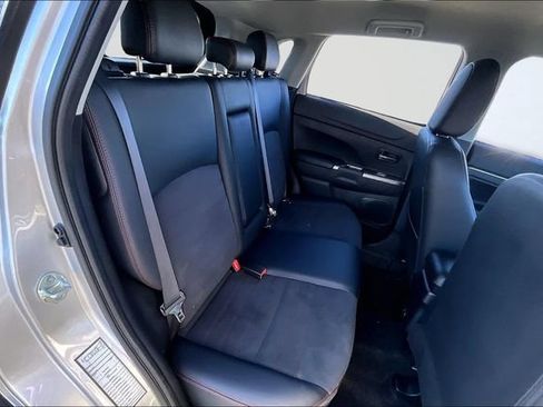 Used 2025 Mitsubishi Outlander Sport AWD image 24