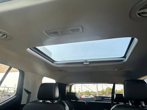 Used 2019 Chevrolet Traverse Premier w/ Redline Edition FWD image 28