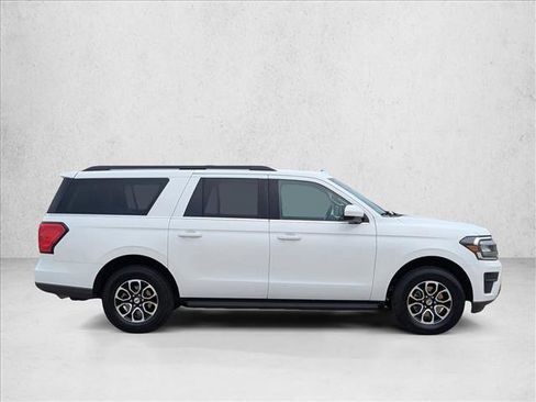 Used 2024 Ford Expedition Max XLT image 4