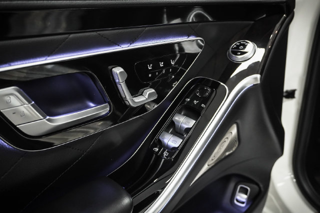 Used 2022 Mercedes-Benz S 500 4MATIC image 12