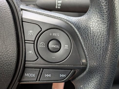 Used 2024 Toyota Corolla LE image 21