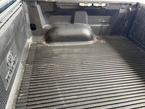 Used 2010 Toyota Tundra Limited AWD/4WD image 35