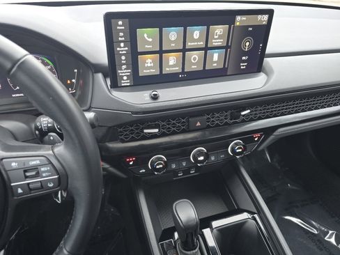 Used 2023 Honda Accord Sport image 29