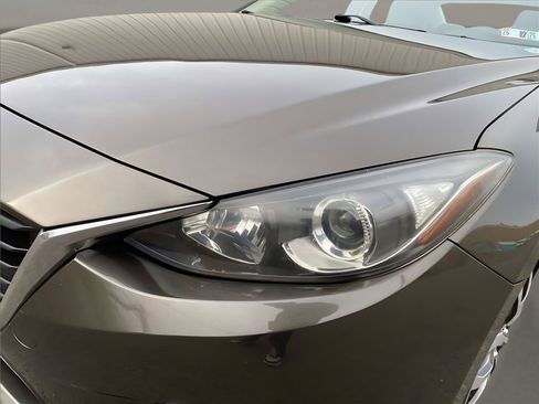 Used 2014 MAZDA MAZDA3 i SV image 8