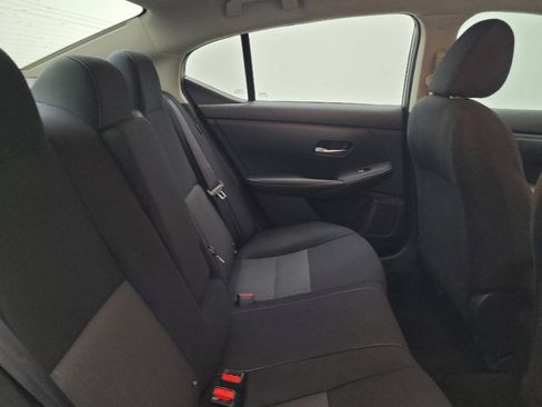 Used 2022 Nissan Sentra SV FWD image 19