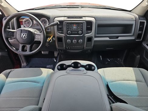 Used 2014 RAM 3500 Tradesman w/ Chrome Appearance Group RWD image 10