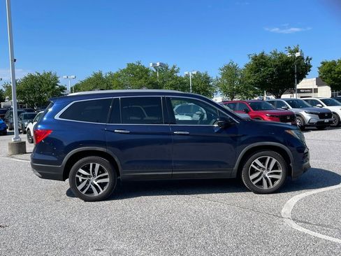 Used 2018 Honda Pilot Touring image 4