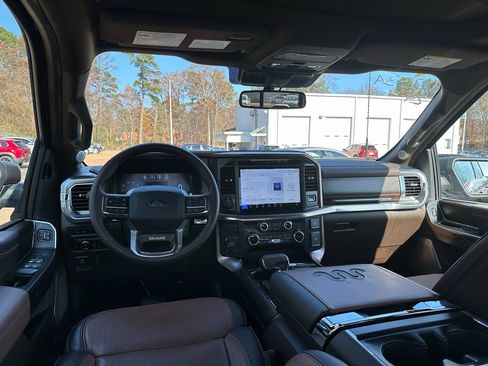 Used 2024 Ford F150 King Ranch w/ FX4 Off-Road Package image 10