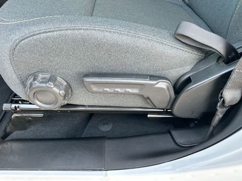 New 2025 Jeep Gladiator Sport image 12