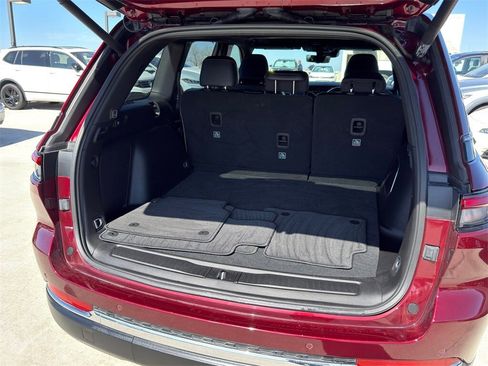 Used 2024 Jeep Grand Cherokee Limited 4xe w/ Luxury Tech Group II image 12