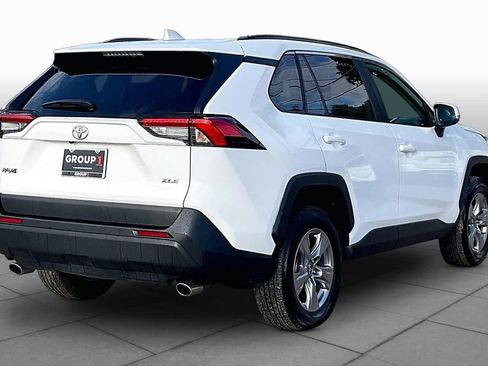 Used 2025 Toyota RAV4 XLE FWD image 13