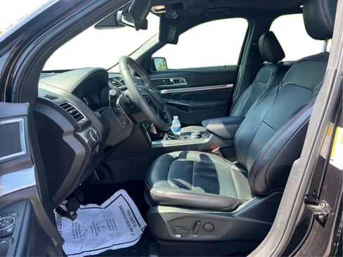 Used 2019 Ford Explorer Sport w/ Equipment Group 401A image 6