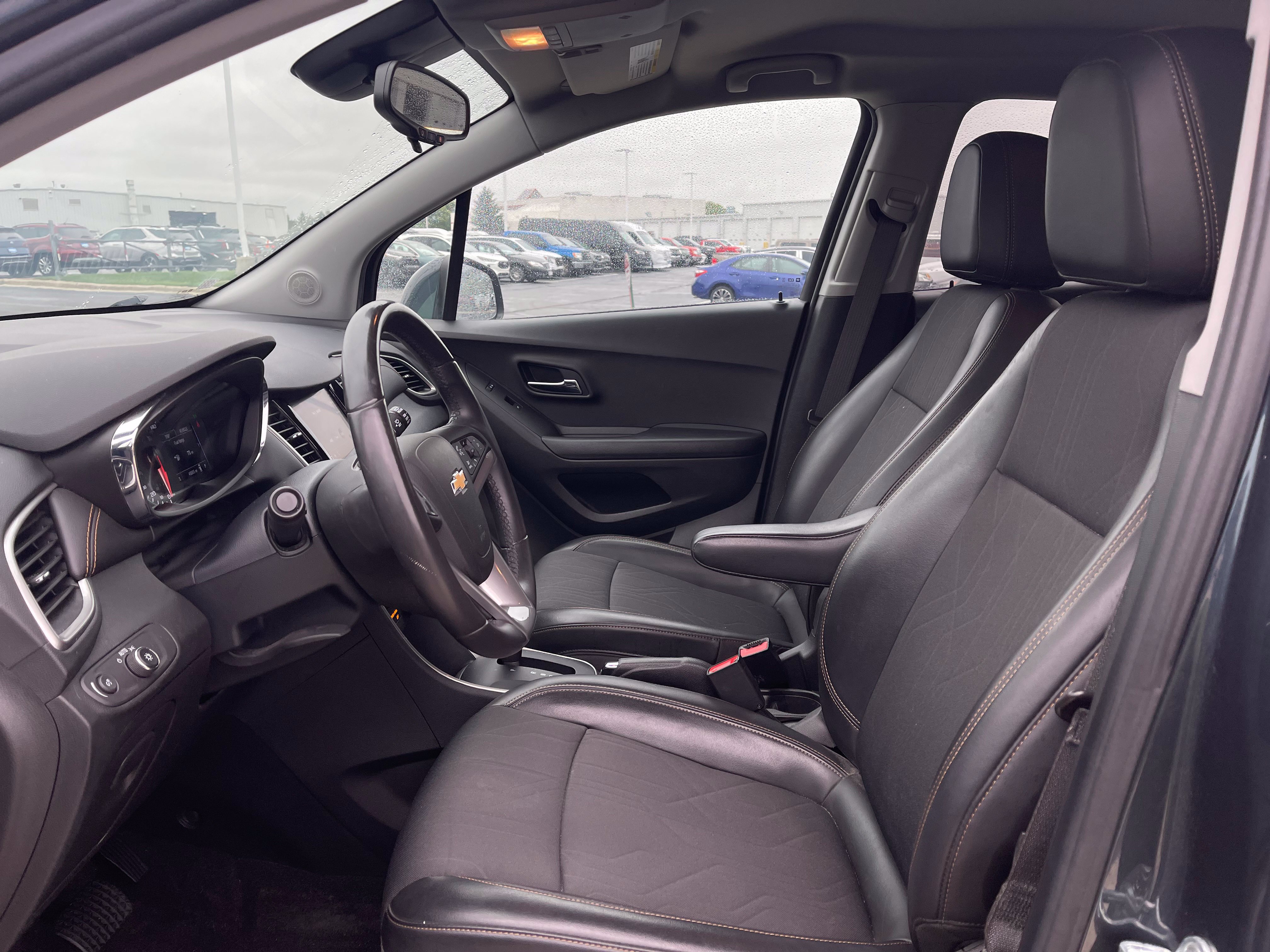 Used 2021 Chevrolet Trax LT w/ Driver Confidence Package AWD/4WD image 14