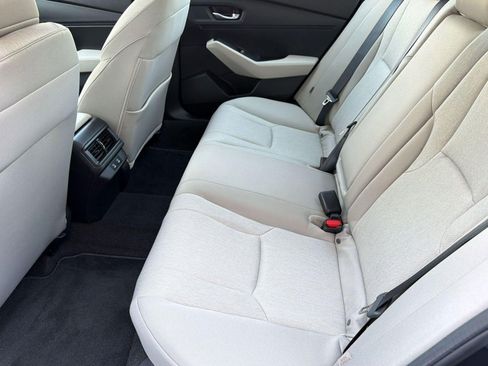 Used 2025 Honda Accord SE image 25