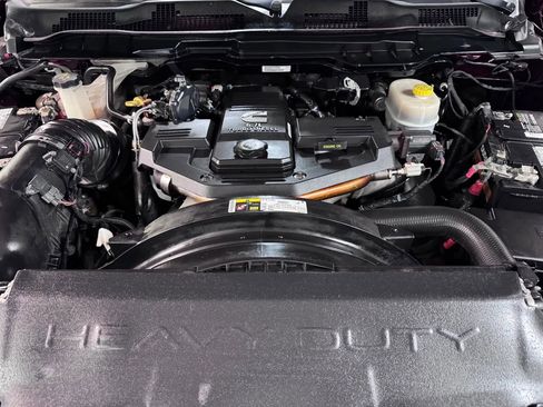 Used 2017 RAM 2500 Tradesman w/ Chrome Appearance Group image 11