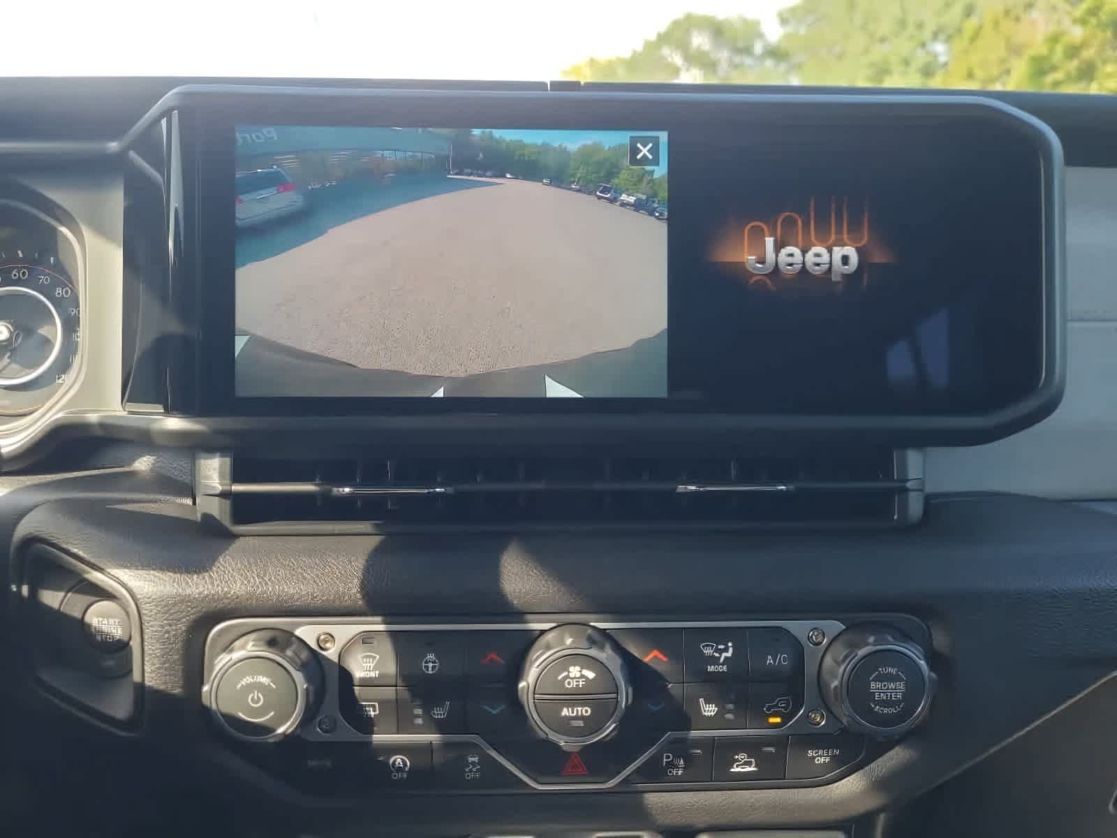 Used 2026 Jeep Wrangler Unlimited Sport AWD/4WD image 18