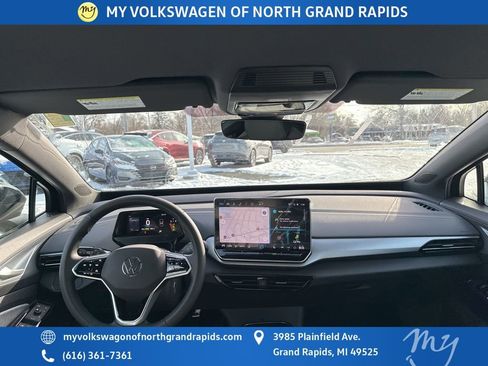 New 2025 Volkswagen ID.4 Pro image 16