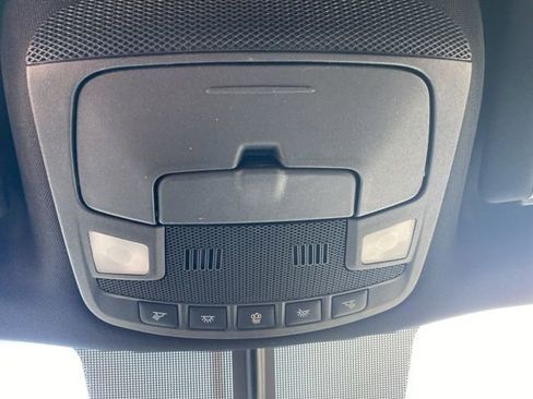 Used 2019 Ford Expedition Max XLT image 31