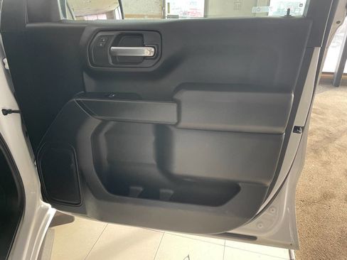 Used 2019 Chevrolet Silverado 1500 Custom Trail Boss w/ Custom Convenience Package image 29