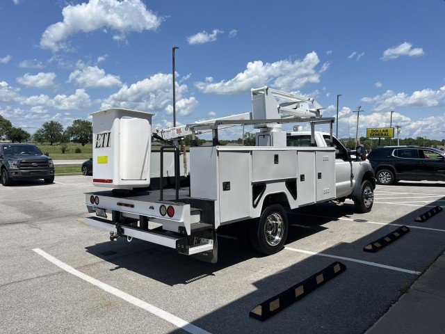 Used 2011 Ford F450 XL w/ PWR Equipment Group AWD/4WD image 3