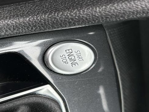 Used 2024 Volkswagen Tiguan Wolfsburg Edition image 30