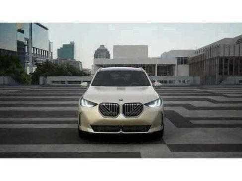 New 2026 BMW X3 xDrive30i w/ Premium Package AWD/4WD image 3