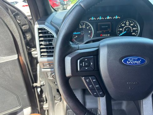 Used 2019 Ford F150 XLT w/ Equipment Group 302A Luxury AWD/4WD image 12