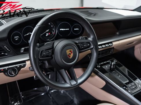 Used 2022 Porsche 911 Carrera RWD image 25