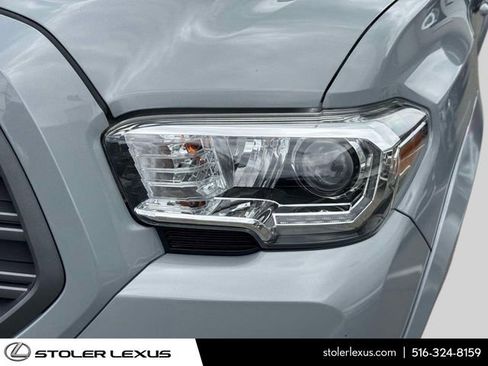 Used 2021 Toyota Tacoma TRD Sport w/ Technology Package AWD/4WD image 7