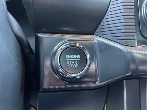 New 2025 Ford F150 Lariat w/ Equipment Group 502A High image 24