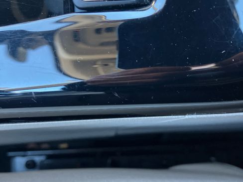 Used 2023 Buick Envision Avenir image 39