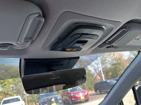 Used 2026 Toyota Corolla Cross LE image 14