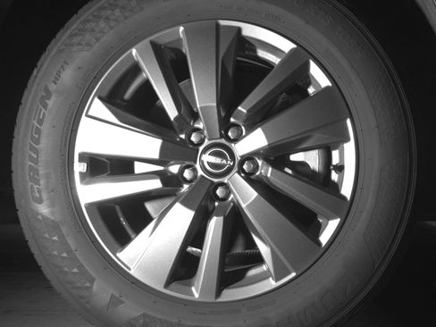 Used 2025 Nissan Pathfinder SV FWD image 13