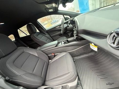 New 2026 Chevrolet Blazer EV LT image 19