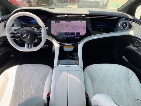 New 2025 Mercedes-Benz EQS AMG 4MATIC image 33