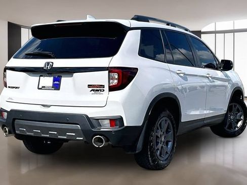 Used 2024 Honda Passport TrailSport image 6
