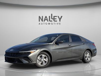 Used 2025 Hyundai Elantra SE