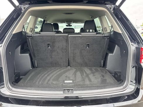 Used 2025 Volkswagen Atlas SE FWD image 8