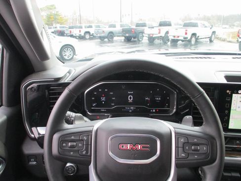 Used 2025 GMC Sierra 1500 Elevation w/ Elevation Premium Package image 31
