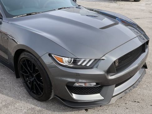 Used 2020 Ford Mustang Shelby GT350 w/ Technology Package image 20