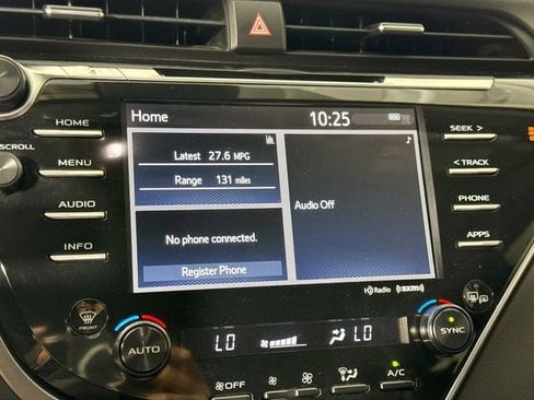 Certified 2018 Toyota Camry SE w/ Audio Package FWD image 16