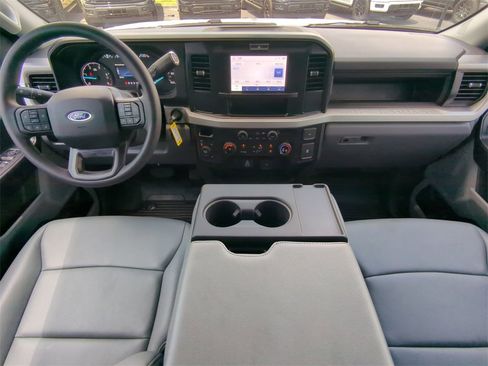 Used 2025 Ford F350 XL w/ XL Chrome Package image 22