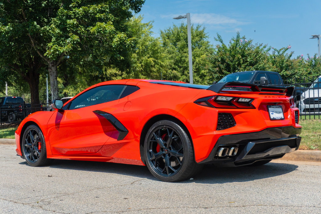 Used 2021 Chevrolet Corvette Stingray Preferred Cpe w/ Z51 Performance Package RWD image 10
