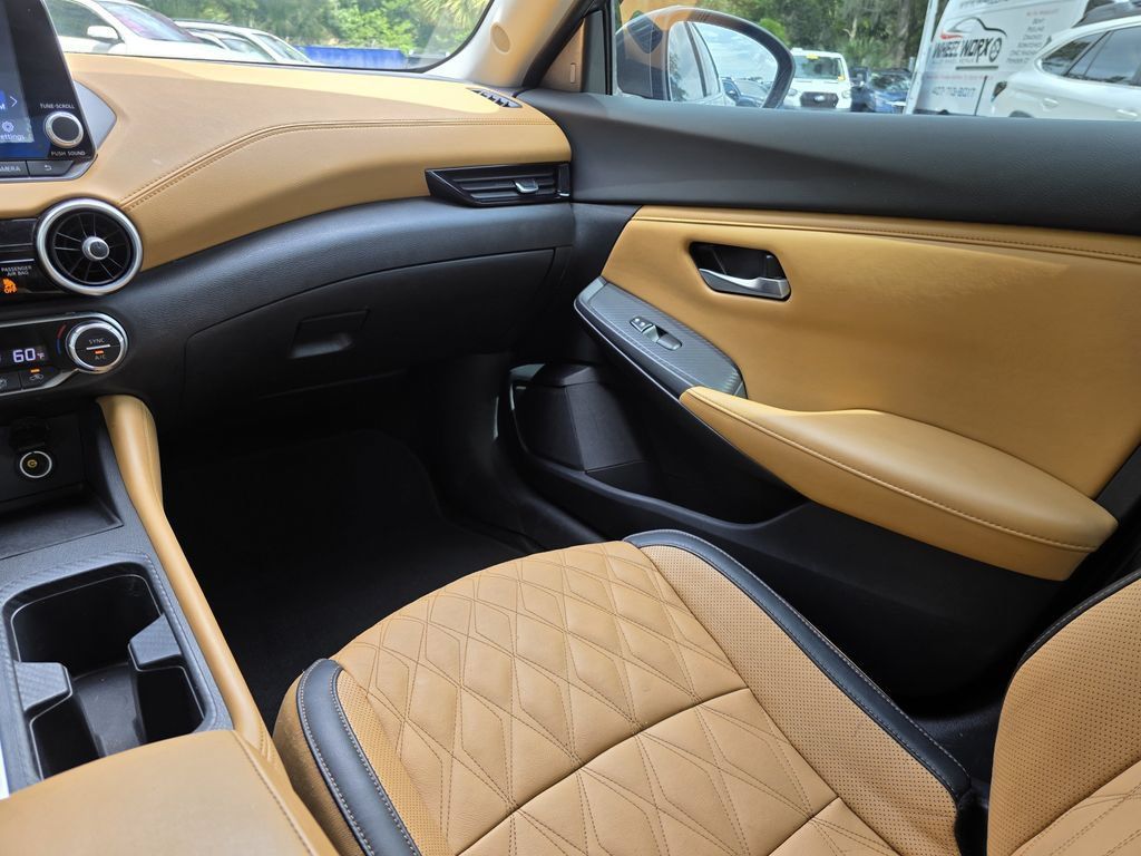 Used 2021 Nissan Sentra SV w/ SV Premium Package FWD image 14