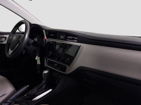 Used 2019 Toyota Corolla LE FWD image 13