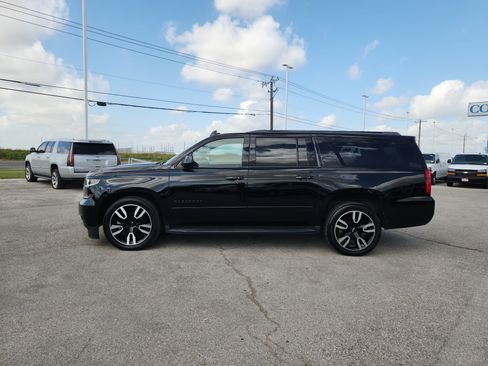 Used 2019 Chevrolet Suburban Premier AWD/4WD image 4