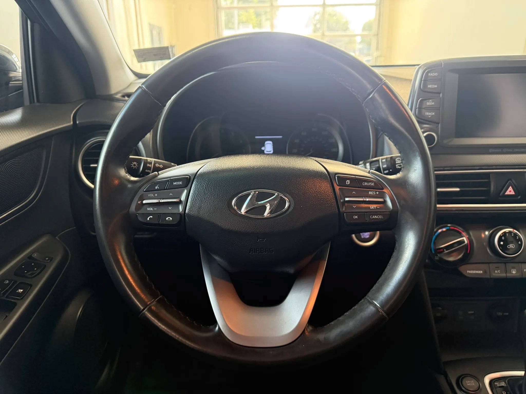 Used 2020 Hyundai Kona SEL FWD image 12