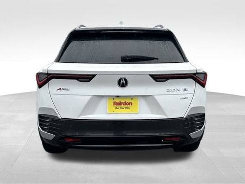 Used 2024 Acura ZDX A-Spec image 9